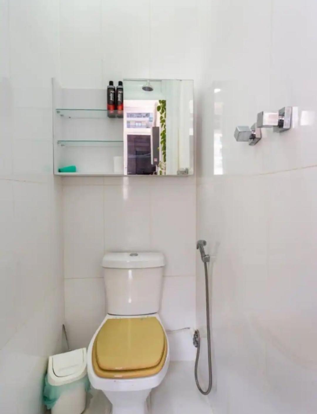 Quarto Com Anfitriao Rj Рио-де-Жанейро Номер фото